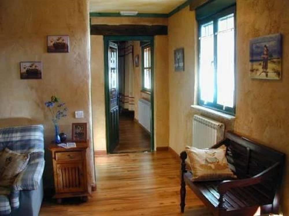 Hosteria Casa Flor Murias de Rechivaldo Dış mekan fotoğraf